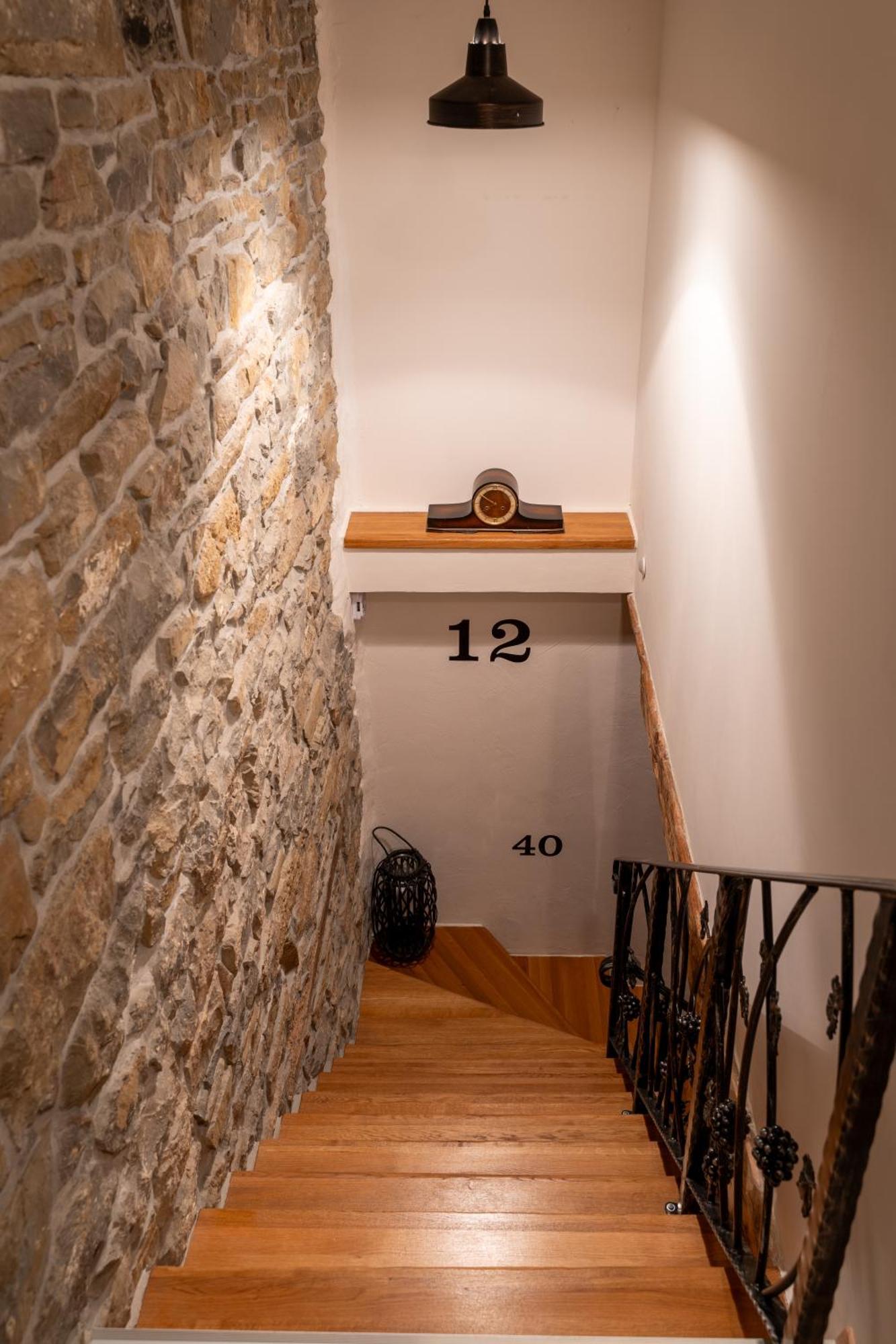 Wine House Rakar Guest House Gracisce Exterior photo